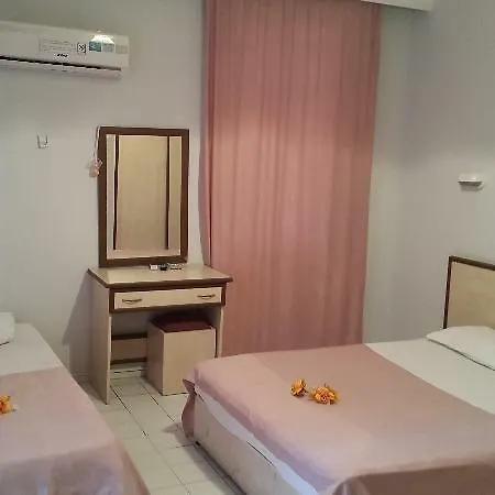 Delphin Hotell 3*