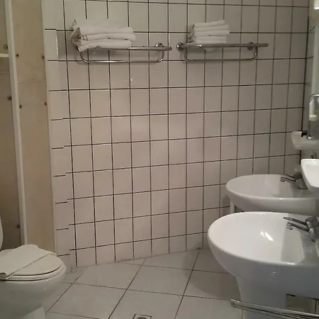 Hotell Delphin 3*